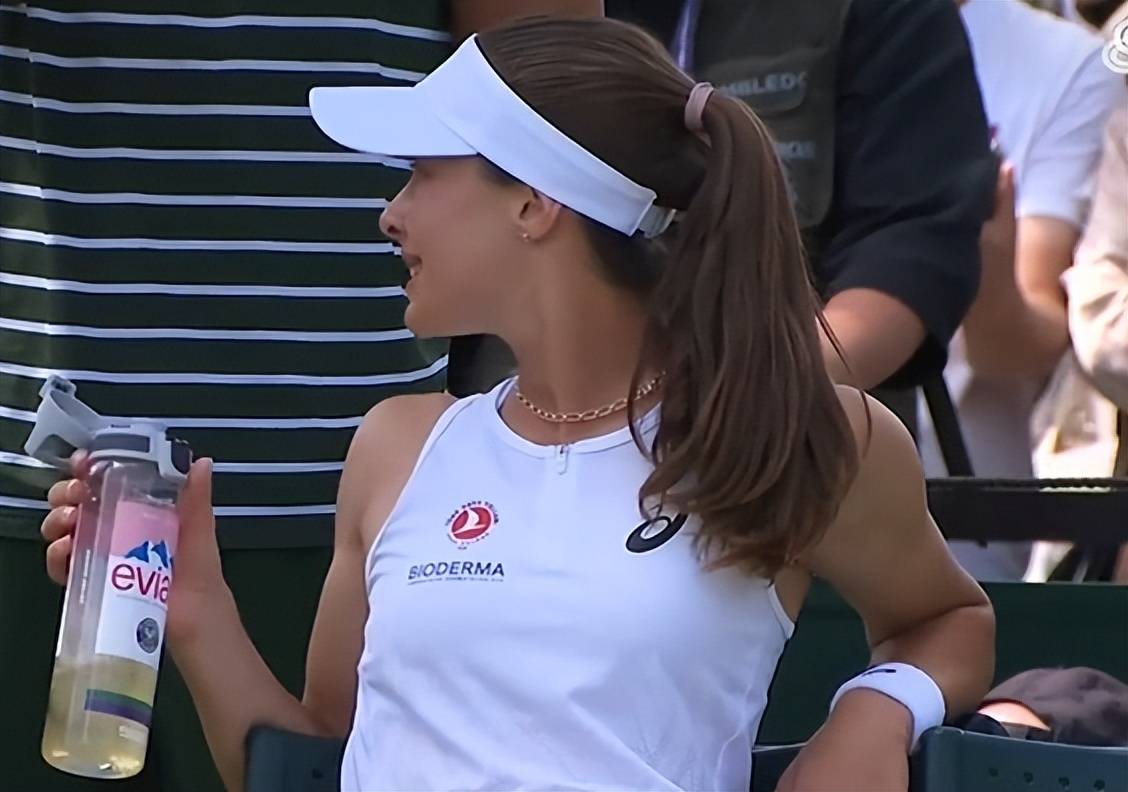 开云-包含出色防守首场状态出色，切尔西观众沸腾！，TheShy重返赛场引发球迷热议的词条-开云